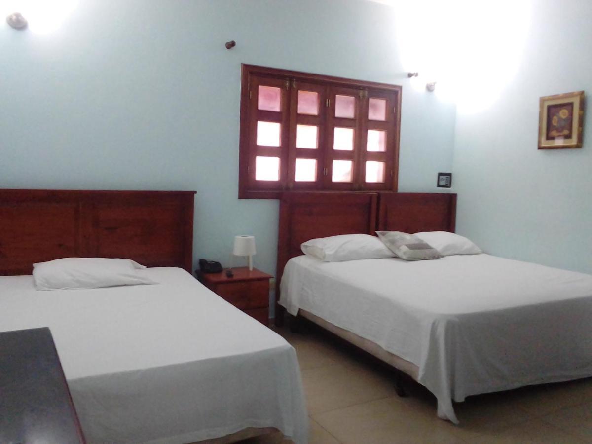 Hotel Aluge Santo Domingo Luaran gambar