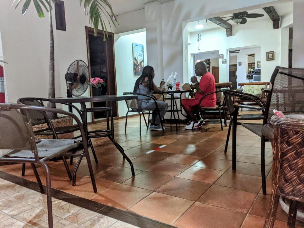 Hotel Aluge Santo Domingo Luaran gambar