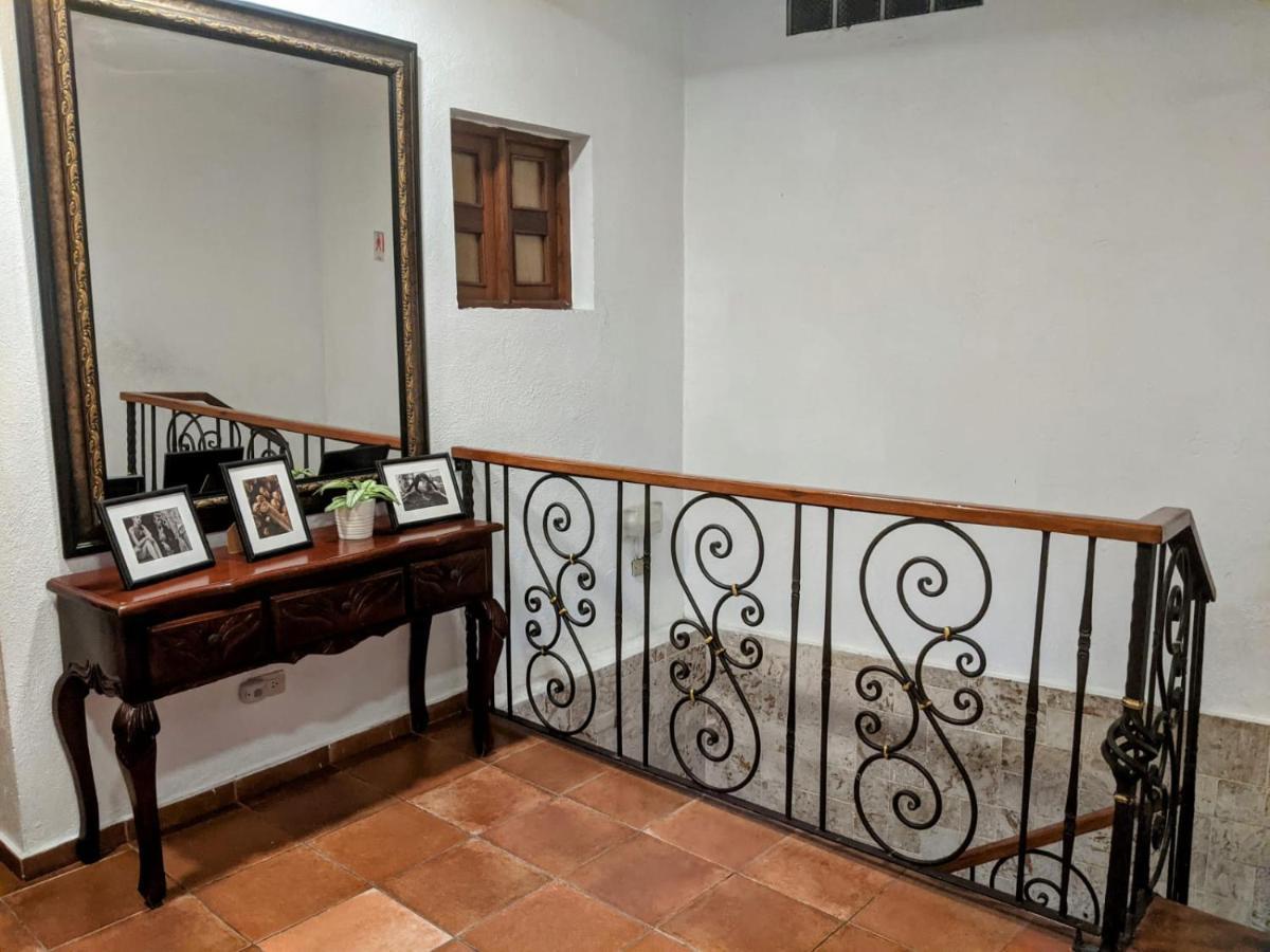 Hotel Aluge Santo Domingo Luaran gambar